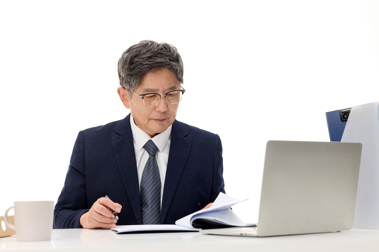 FITAT半期戦略｜橋本忠夫：ETHスポットETF承認前のAI投資アドバイザーと人間アナリストの意思決定の違い